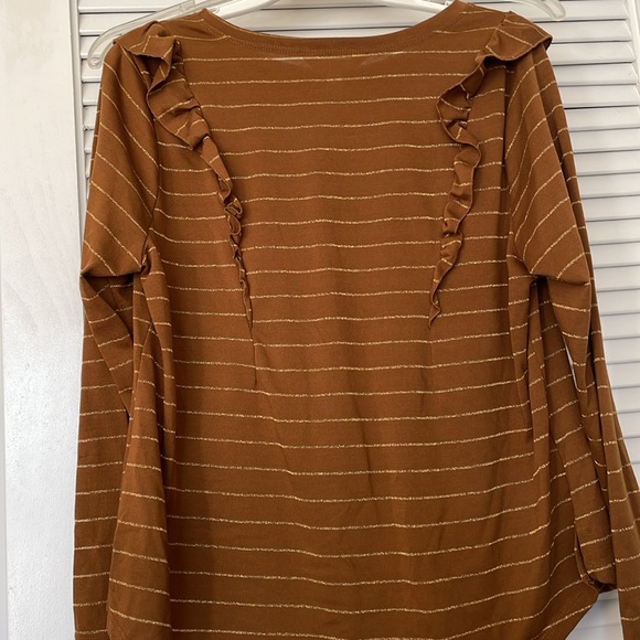 Plus 14W ruffles accent gold threads cognac knit top like New condition - Picture 8 of 9